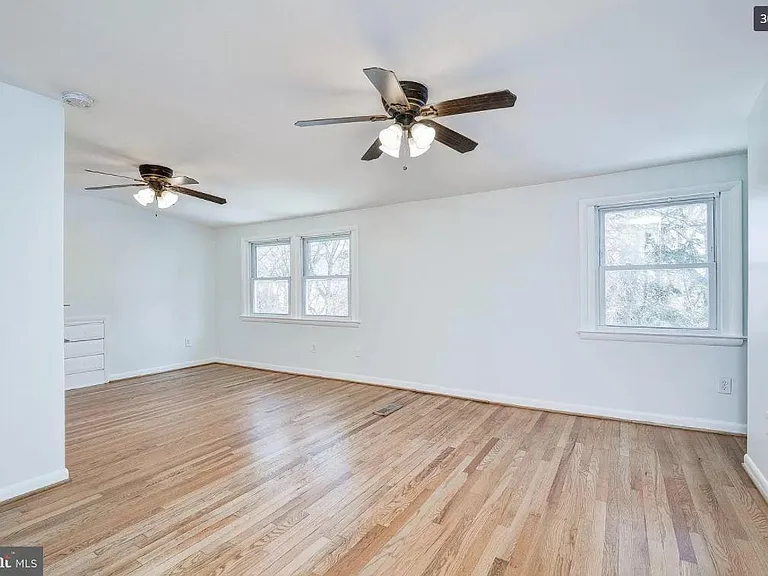 9913 Old Georgetown Rd — Photo 31