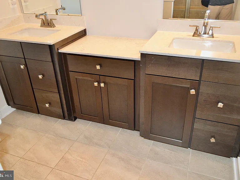 8644 Shady Pines Dr — Photo 24