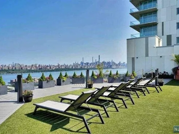 320 Adolphus Avenue image 39 of 43