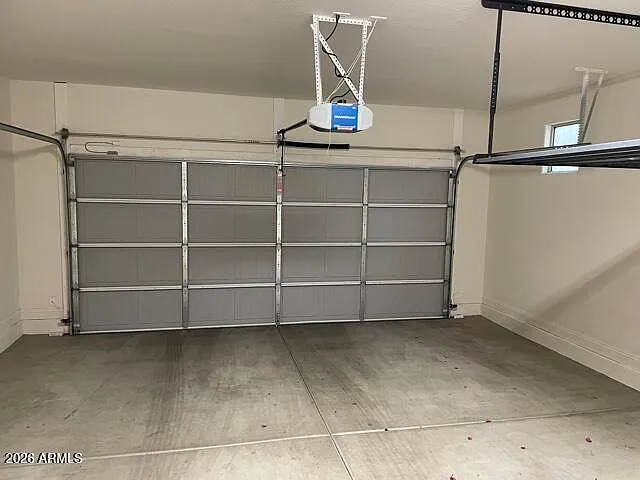 3 bed, 2.5 bath, 2237 sqft, $2,200 — Photo 4