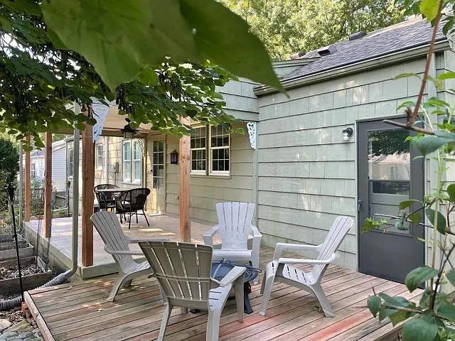 5725 Horton St — Photo 4