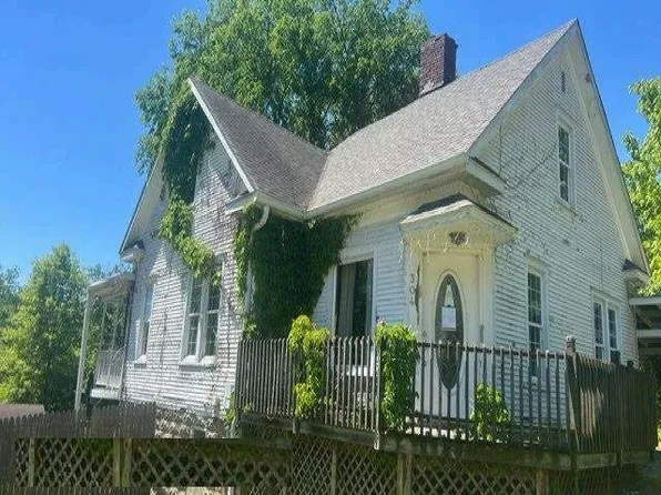 304 3rd Ave W, Albia, IA 52531