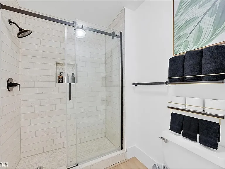 2728 Monrovia Dr — Photo 23