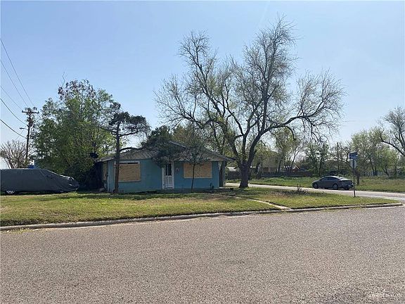 3rd image of 109 W Esplanada St