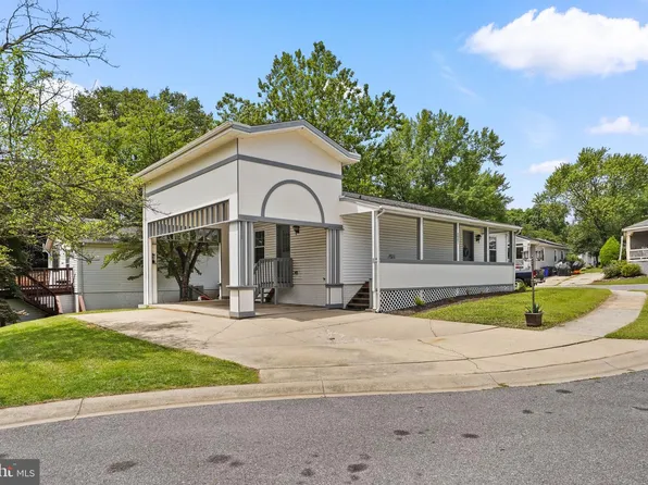 8902 Josephs Coat Ct, Jessup, MD 20794