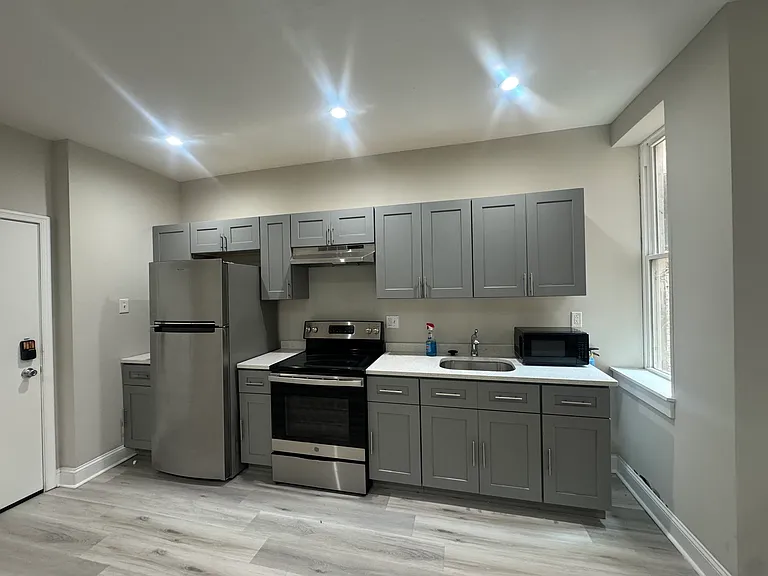 3857 N Broad St #2 — Photo 3
