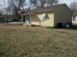 2112 Green Ave, Manhattan, KS 66502