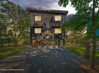 5394 Tuscawilla Dr, Weeki Wachee, FL 34607