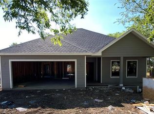 621 West Ave, Milford, TX 76670