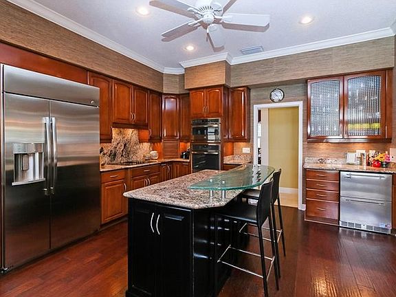 2nd image of 6006 Pine Valley Dr