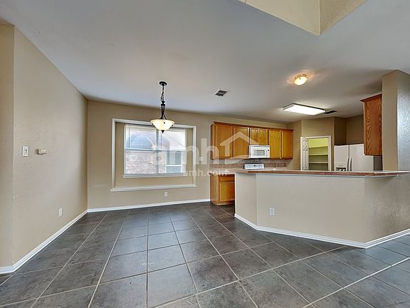 5th image of 6260 Dark Forest Dr
