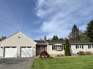 281 Abbe Rd, Enfield, CT 06082