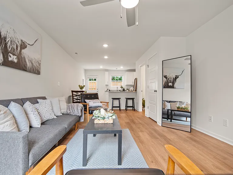 404 Beech St #1 — Photo 7