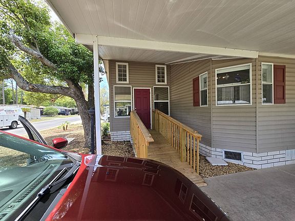 5th image of 3299 Windjammer Dr