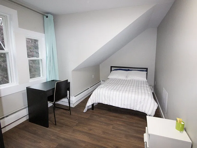 522 Stewart Ave — Photo 241