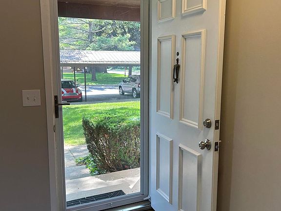 5th image of 3288 Alpine Dr