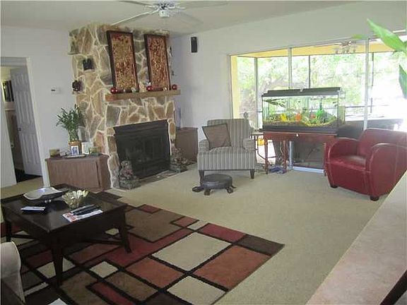 4th image of 2156 NE 25th St