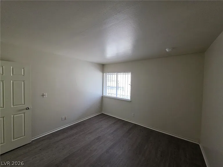 1440 Vegas Valley Dr #8 — Photo 38