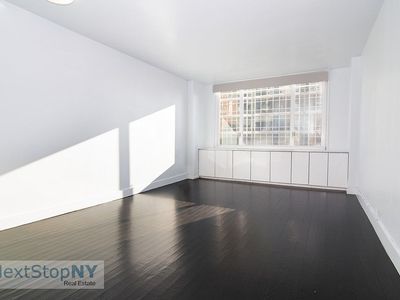 245 E 54th St APT 26H, Manhattan, NY, 10022