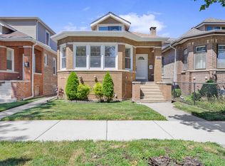 8526 S Euclid Ave, Chicago, IL 60617