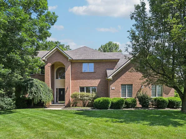 1318 Retreat Ln, New Albany, OH 43054