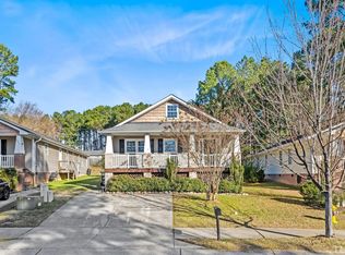 6305 Barrington Village Ln, Raleigh, NC 27610