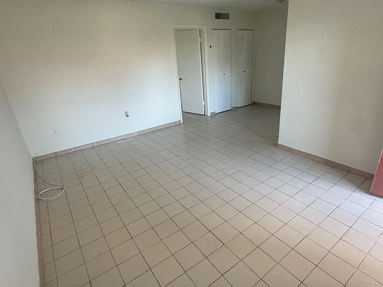 221 Majorca Ave #306 — Photo 4