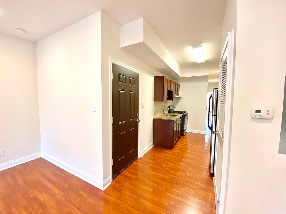 1st image of 989 N Marshall St #U2