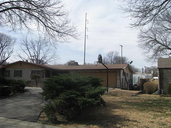 5th image of 7142 Forest Ave