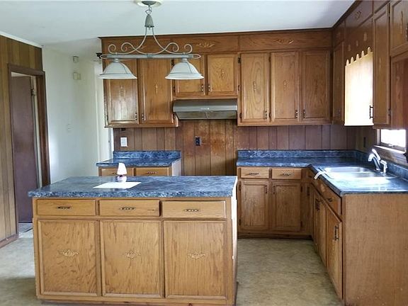 5th image of 3435 Willow Ln