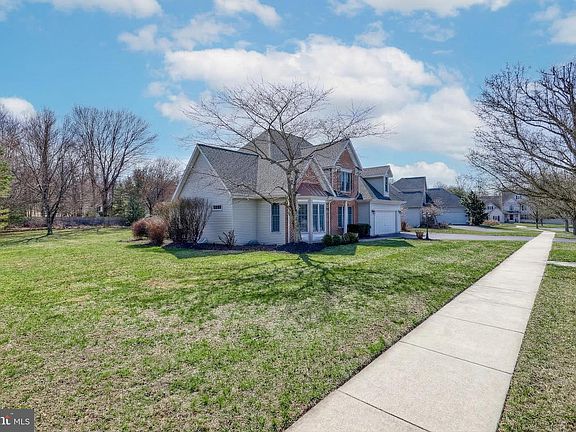 4th image of 26 Nye Rd