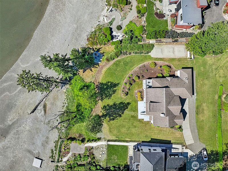 3rd image of 15809 Virginia Point Road NE