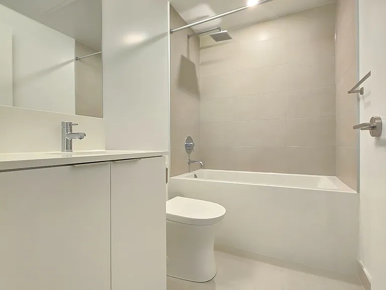 8 Wellesley St W #1607 — Photo 11