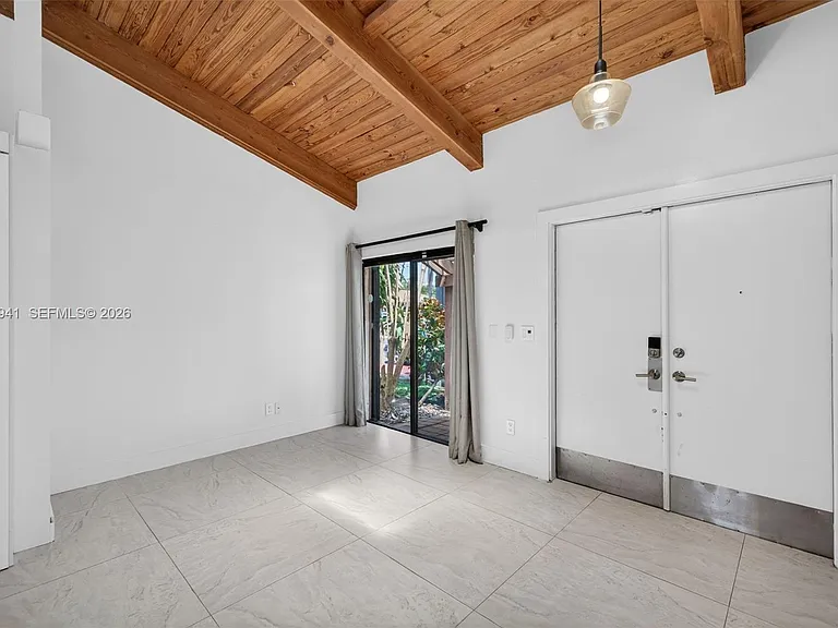 2619 S Parkview Dr — Photo 8
