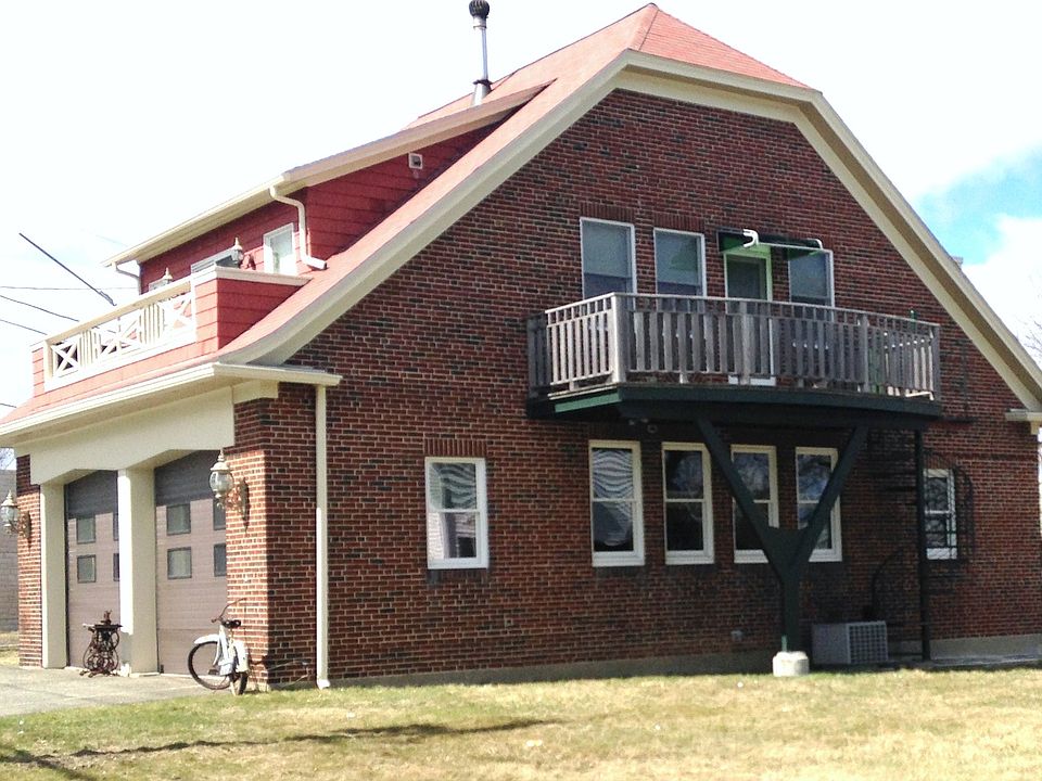 Danvers house for rent $2,900