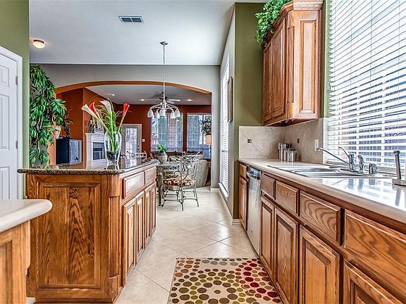 4th image of 2452 Sedalia Ct