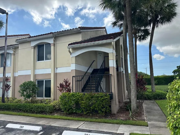 815 W Boynton Beach Boulevard #5-106, Boynton Beach, FL 33426