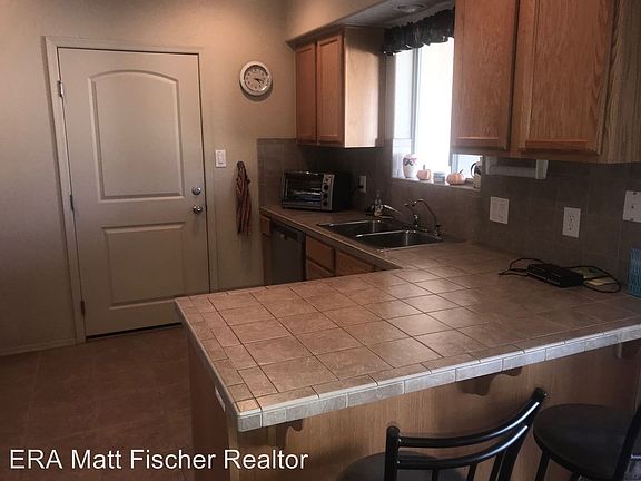 4th image of 13843 E 45th Ln