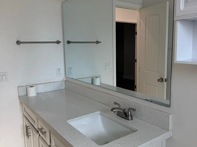 2301 N 27th St #3 — Photo 22