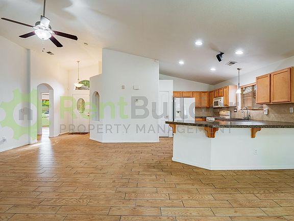 4th image of 4523 Los Valles Dr NW