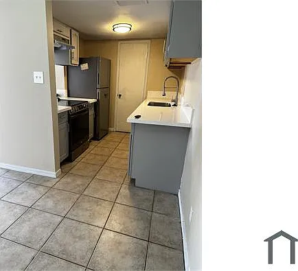 3 bed, 1008 sqft, $2,550 — Photo 2