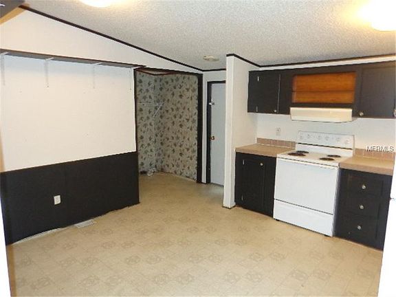 5th image of 5135 Nova Ave