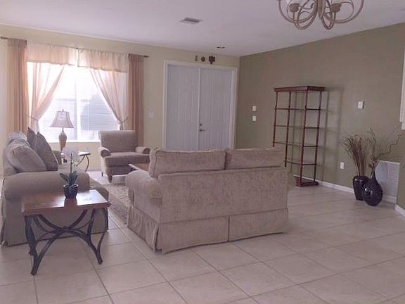 2nd image of 10561 NW 51st St