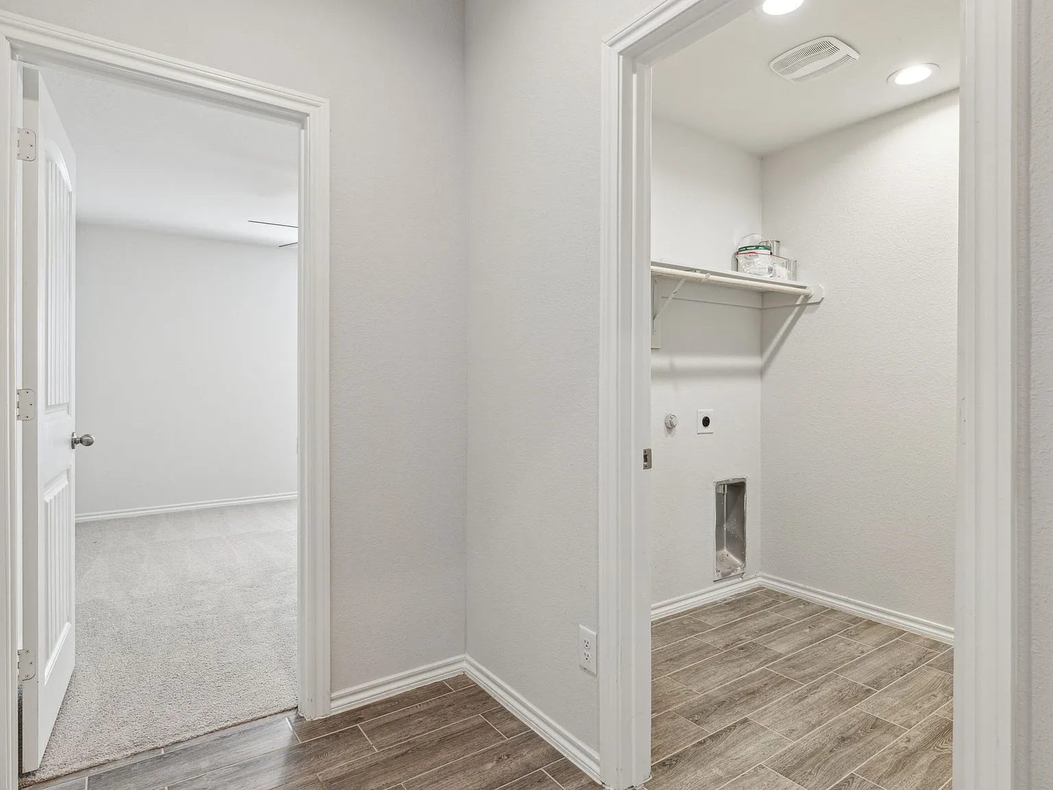 4 bed, 2054 sqft, $2,450 — Photo 4