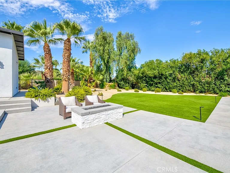 72408 Desert Dr — Photo 27