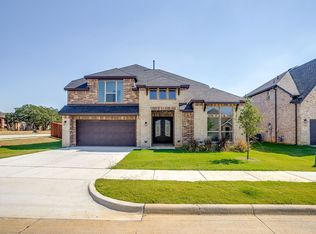 928 Arkan Ln, Fort Worth, TX 76120