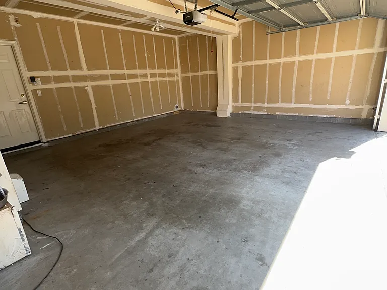 1084 Cottage Ln — Photo 42