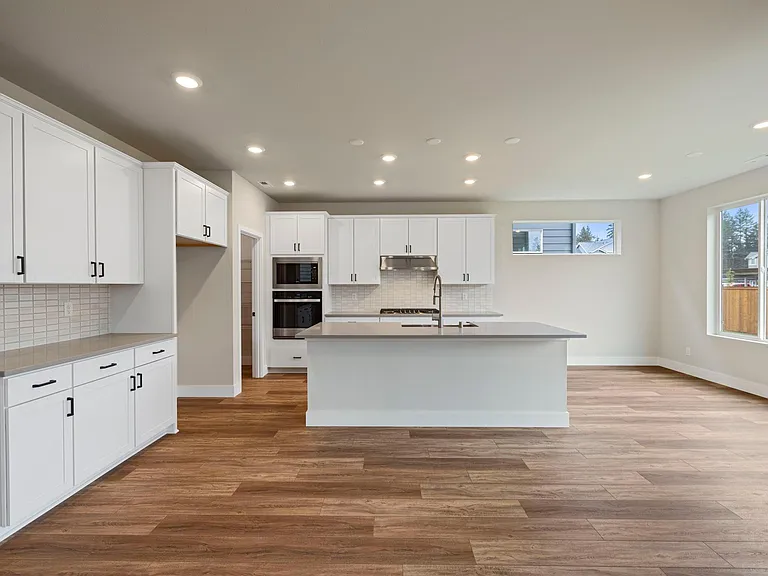 5388 Century Pl NE — Photo 16