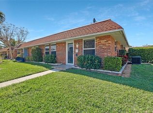 2710 Arbutus St #B1, Naples, FL 34112