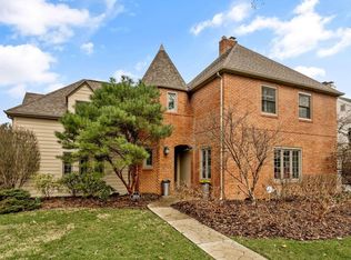 2604 Sherwood Rd, Columbus, OH 43209